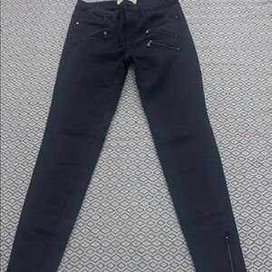 Z1975 Zara Basic Denin Gently used Skinny Pants with Zipper Details Size:4